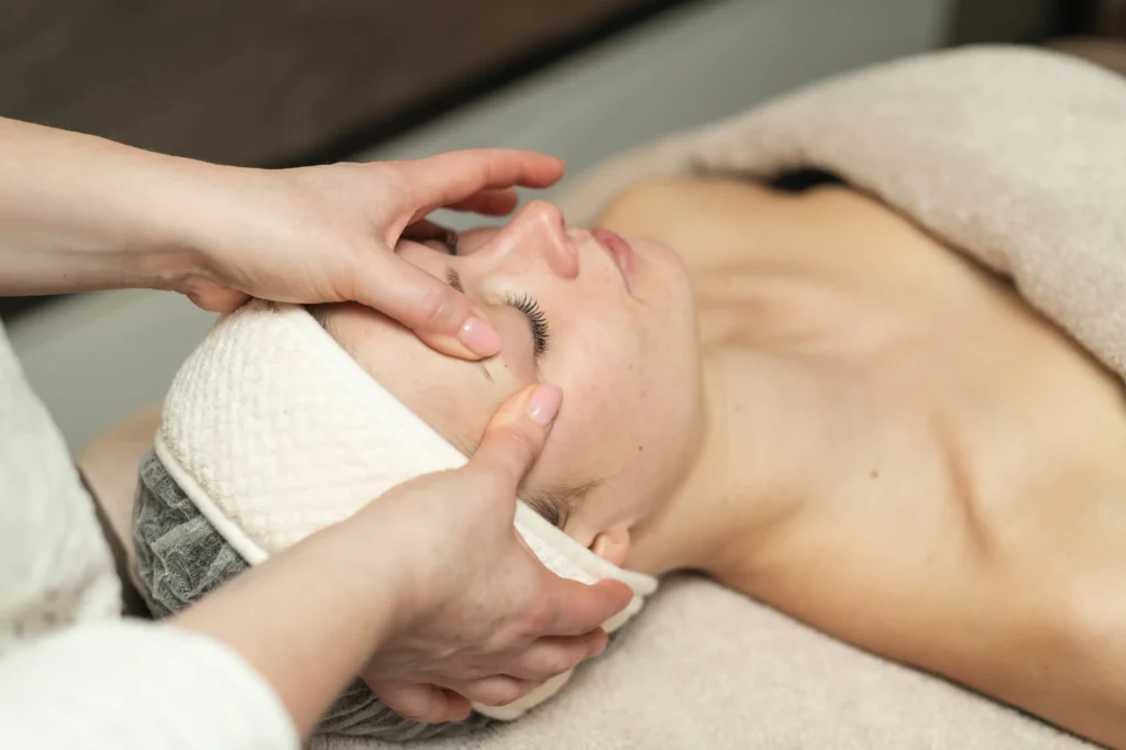 Bindweefselmassage bij Dessa Skin