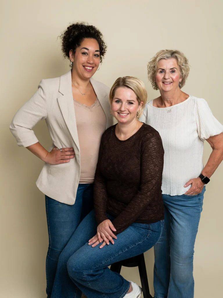 Het team van Dessa Skin in de salon in Egmond aan Zee
